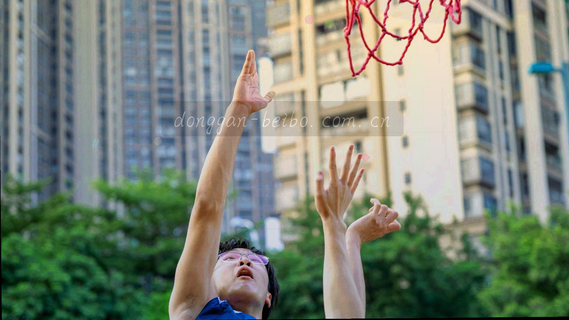 高速运动的体育赛事抽象场景